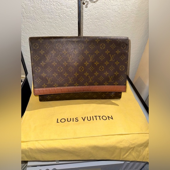 LOUIS VUITTON Monogram Porte Envelope Clutch Bag - Picture 1 of 12